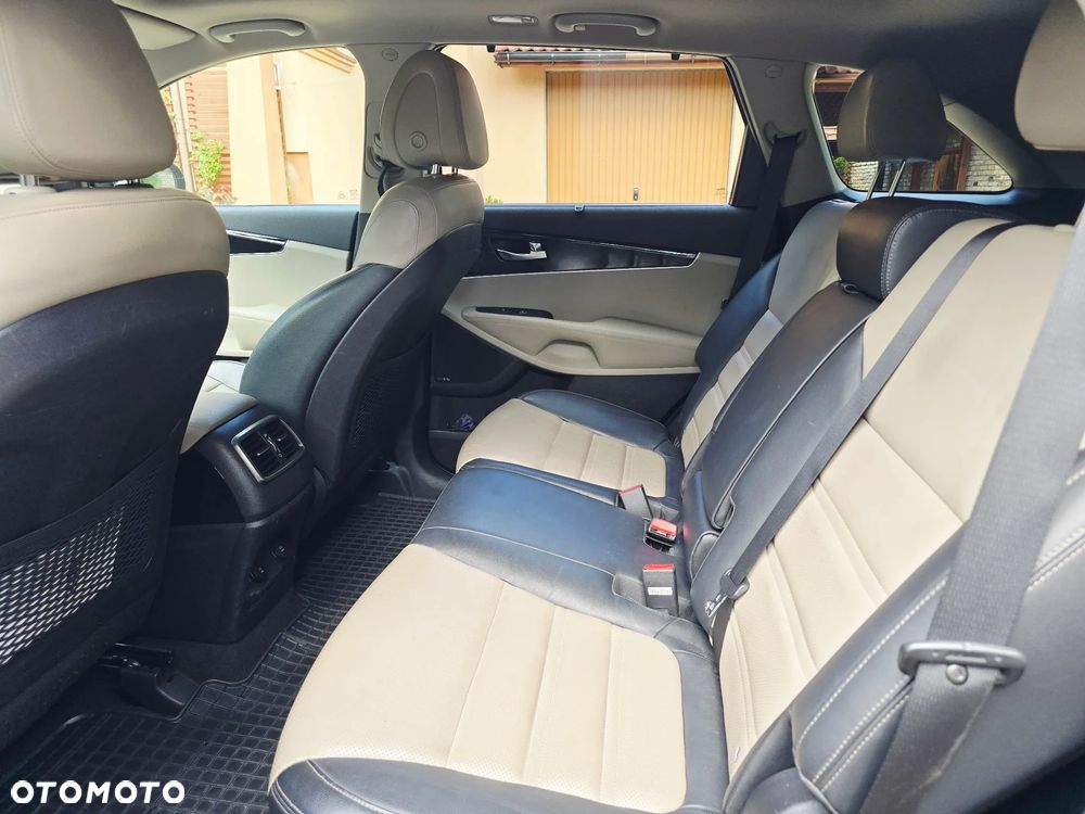 Kia Sorento 2.0 CRDI Business Line Plus - 19