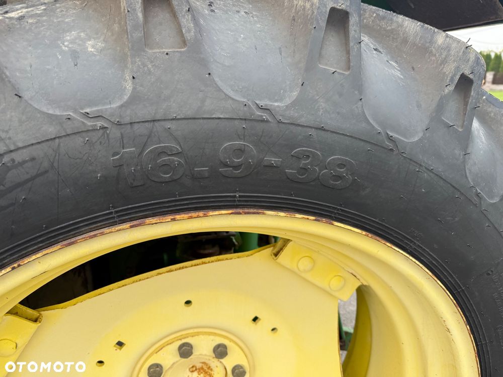 John Deere 6300 / NISKIE MOTOGODZINY / NOWE OPONY / ŁADOWACZ PRZEDNI / DODATKOWY OSPRZĘT / Z FRANCJI / STAN BDB / / / - 13