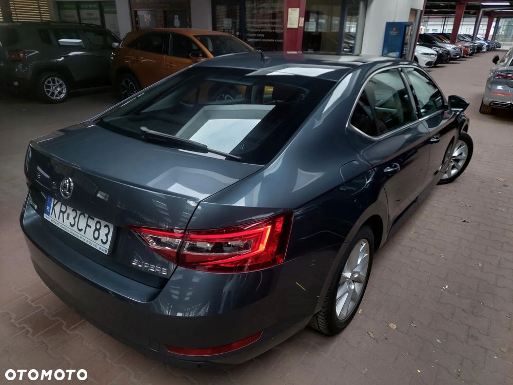 Skoda Superb 1.4 TSI ACT Ambition DSG - 24