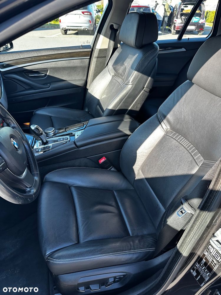 BMW Seria 5 520d Luxury Line - 23