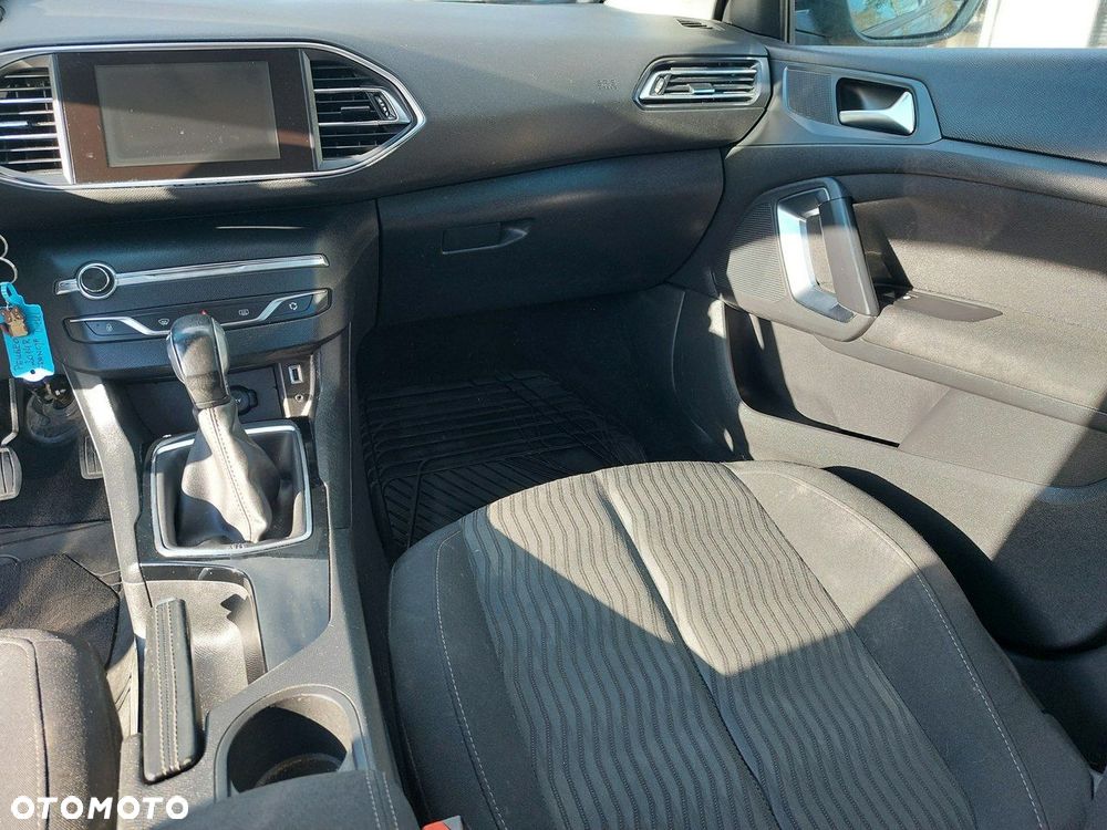 Peugeot 308 - 19