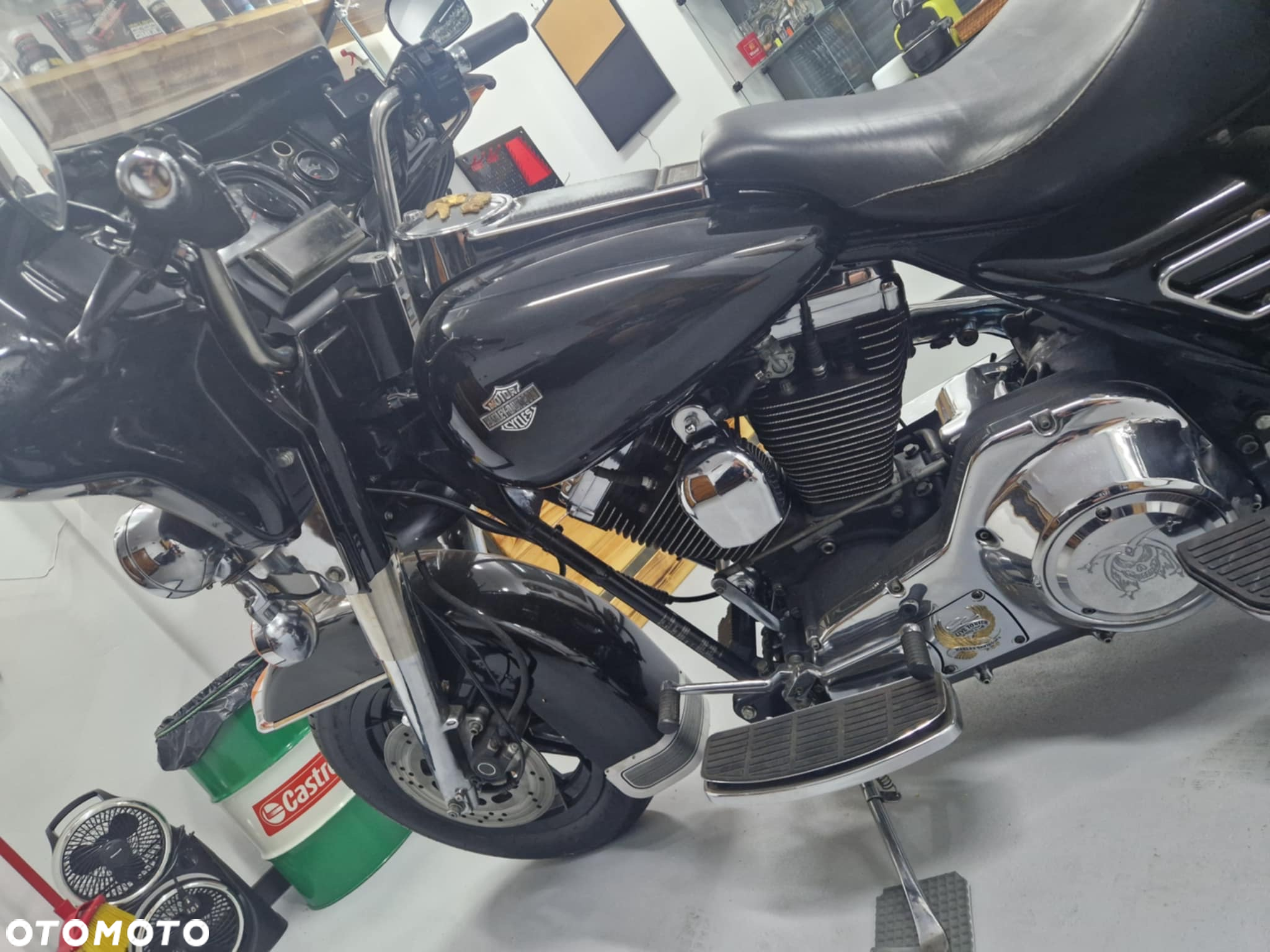Harley-Davidson FLH Electra Glide - 5