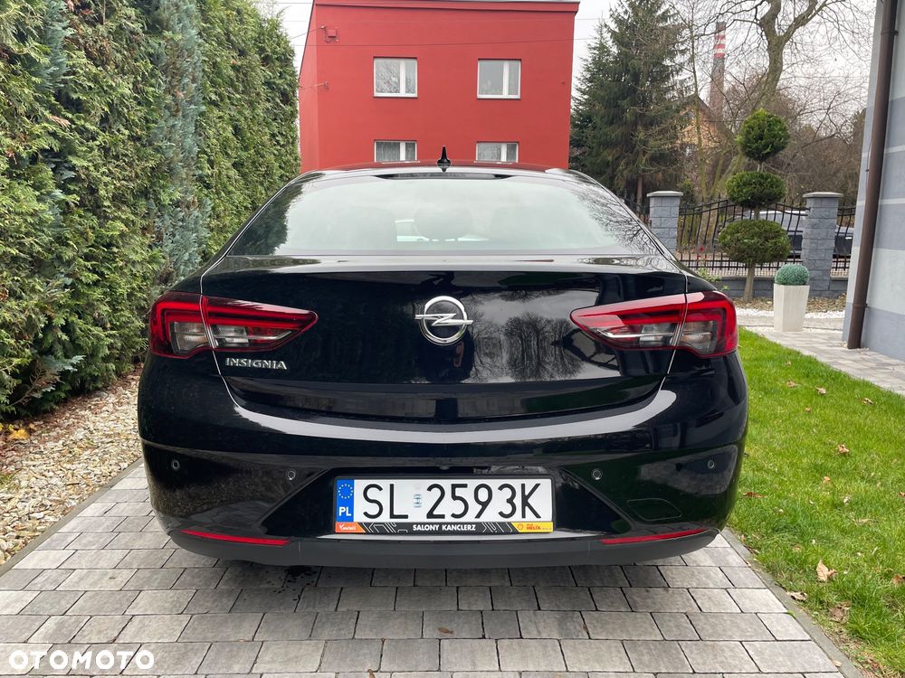 Opel Insignia 1.5 T Exclusive S&S - 12