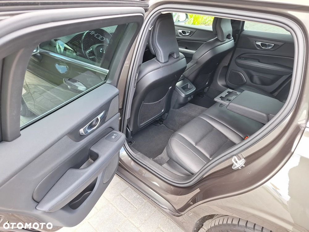 Volvo V60 B4 D Inscription - 16