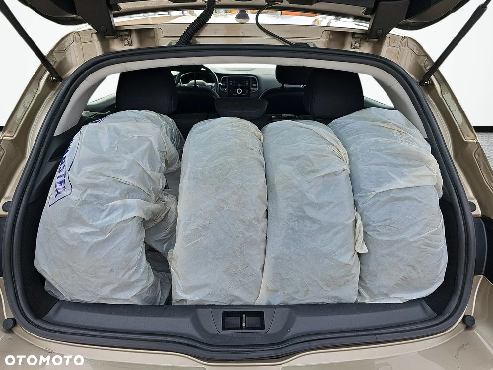 Renault Megane 1.6 SCe Zen - 19