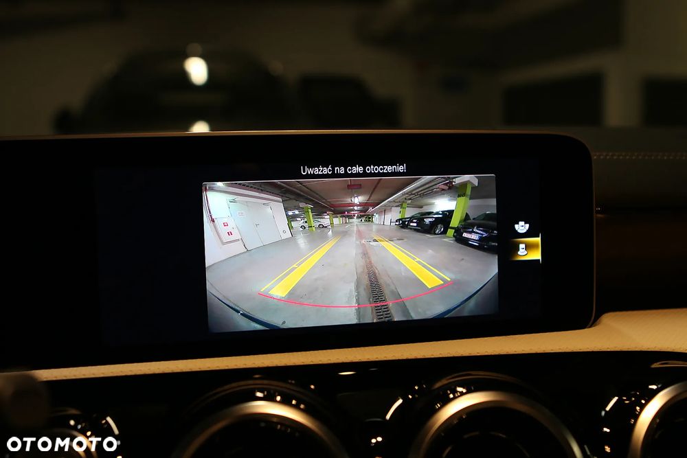 Mercedes-Benz CLA 250 4Matic 7G-DCT AMG Line - 32