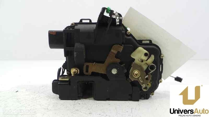 FECHADURA PORTA FRONTAL ESQUERDA VOLKSWAGEN PASSAT 2000 -3B0885737E - 1