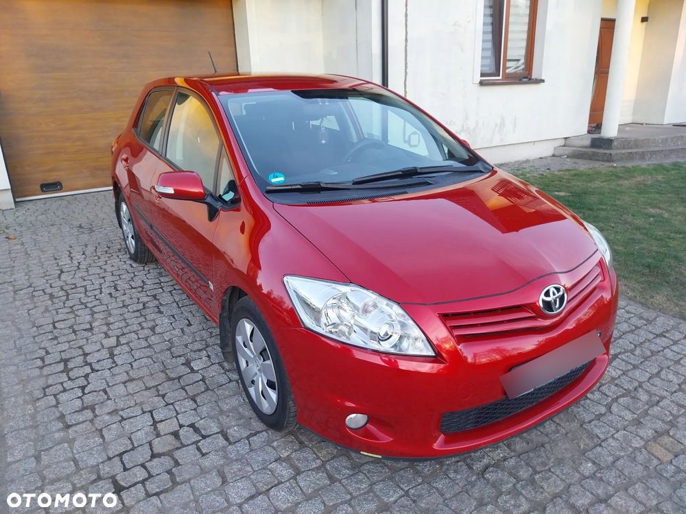 Toyota Auris 1.6 Sol - 1