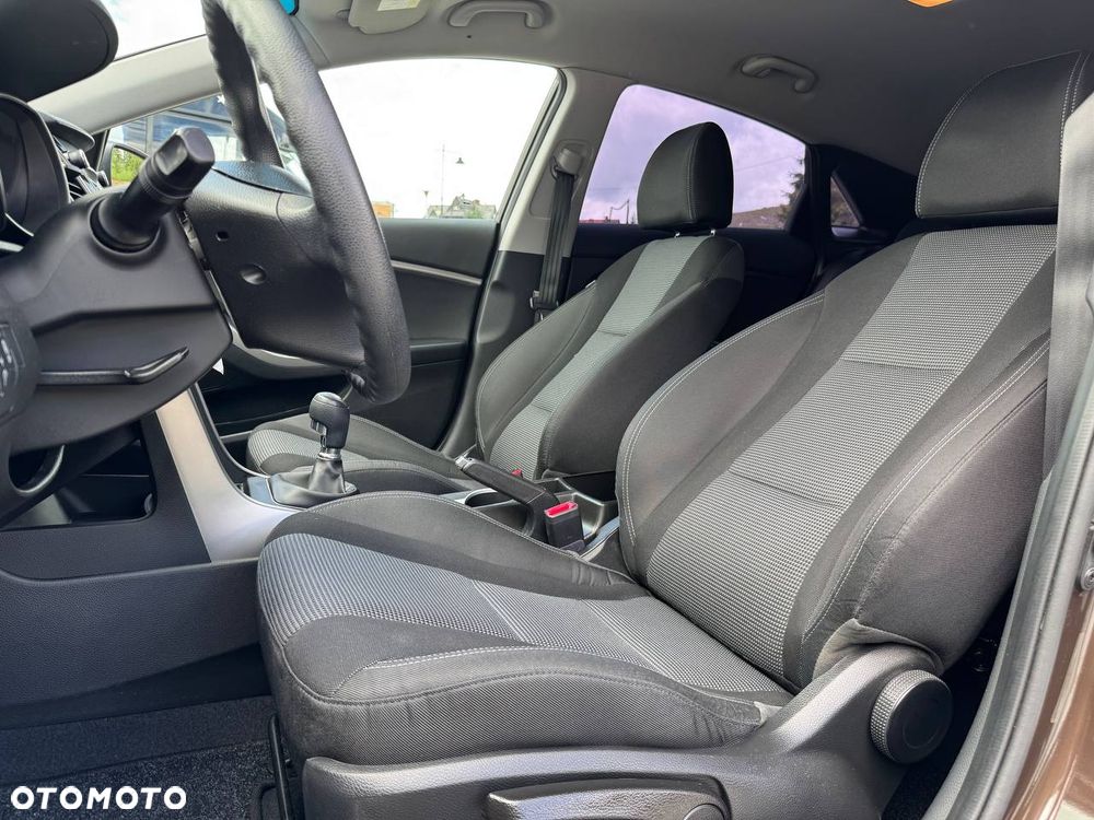 Hyundai i30 blue Kombi 1.4 Classic - 19
