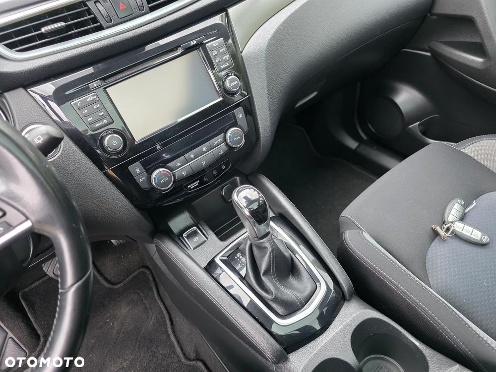Nissan Qashqai 1.6 DCi Xtronic TEKNA - 16
