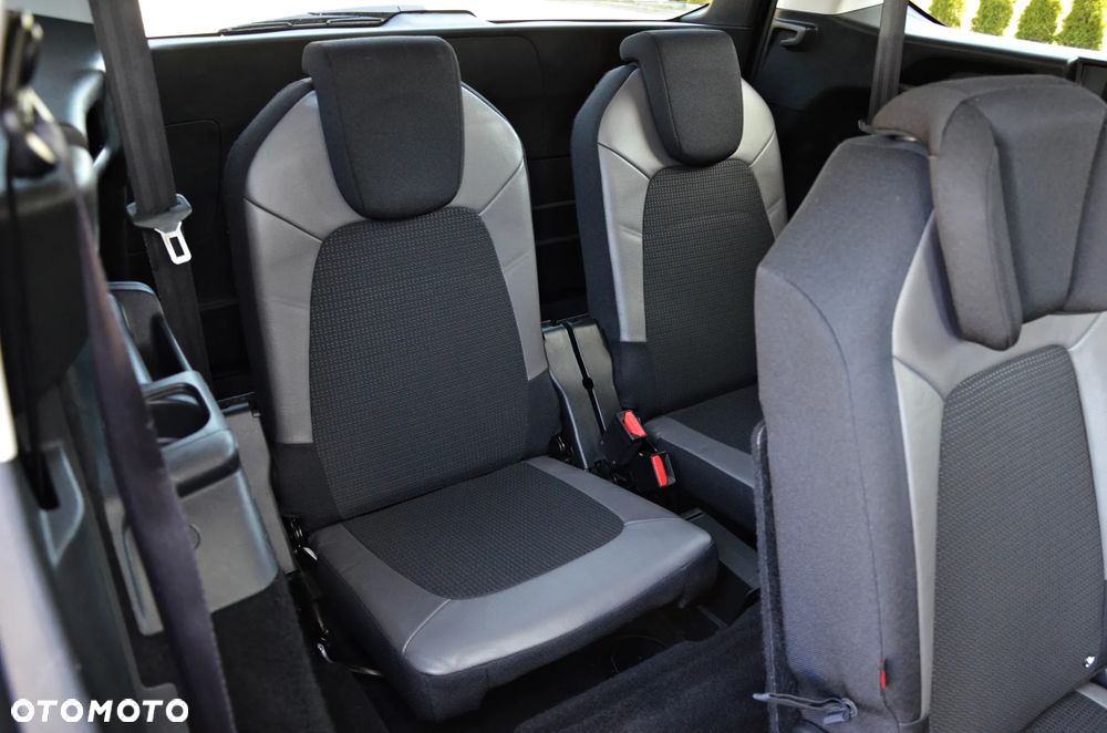 Citroën C4 Grand Picasso 1.6 e-HDi Intensive - 33