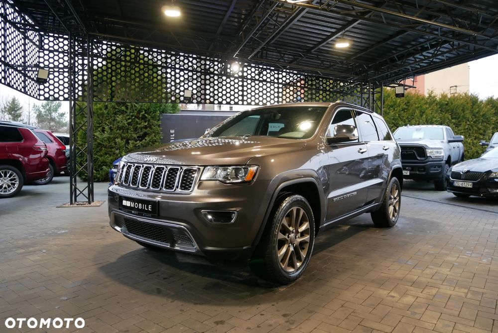 Jeep Grand Cherokee - 1