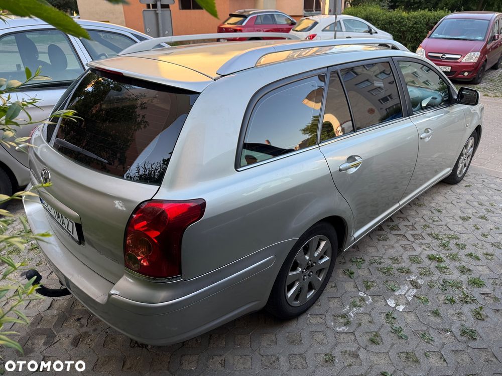 Toyota Avensis 1.8 VVT-i Sol - 7