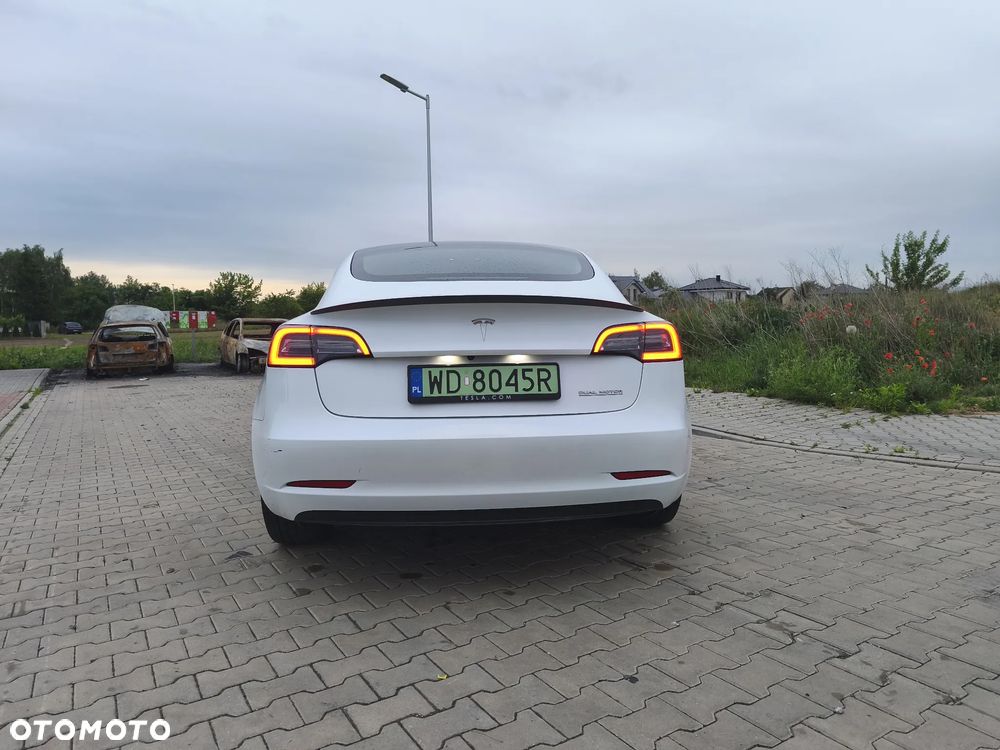 Tesla Model 3 - 11