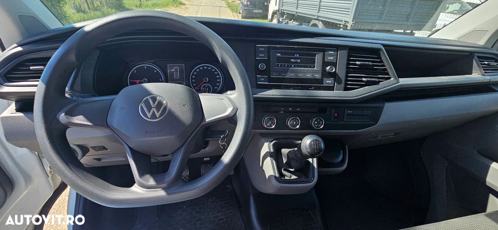 Volkswagen Transporter - 12