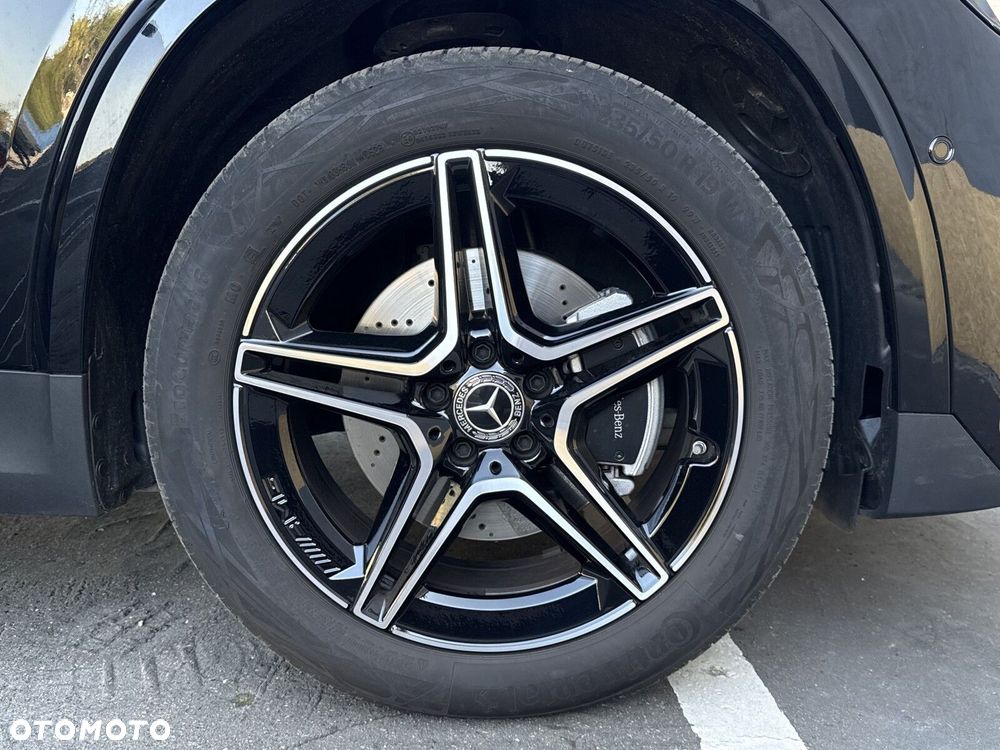 Mercedes-Benz GLA - 17