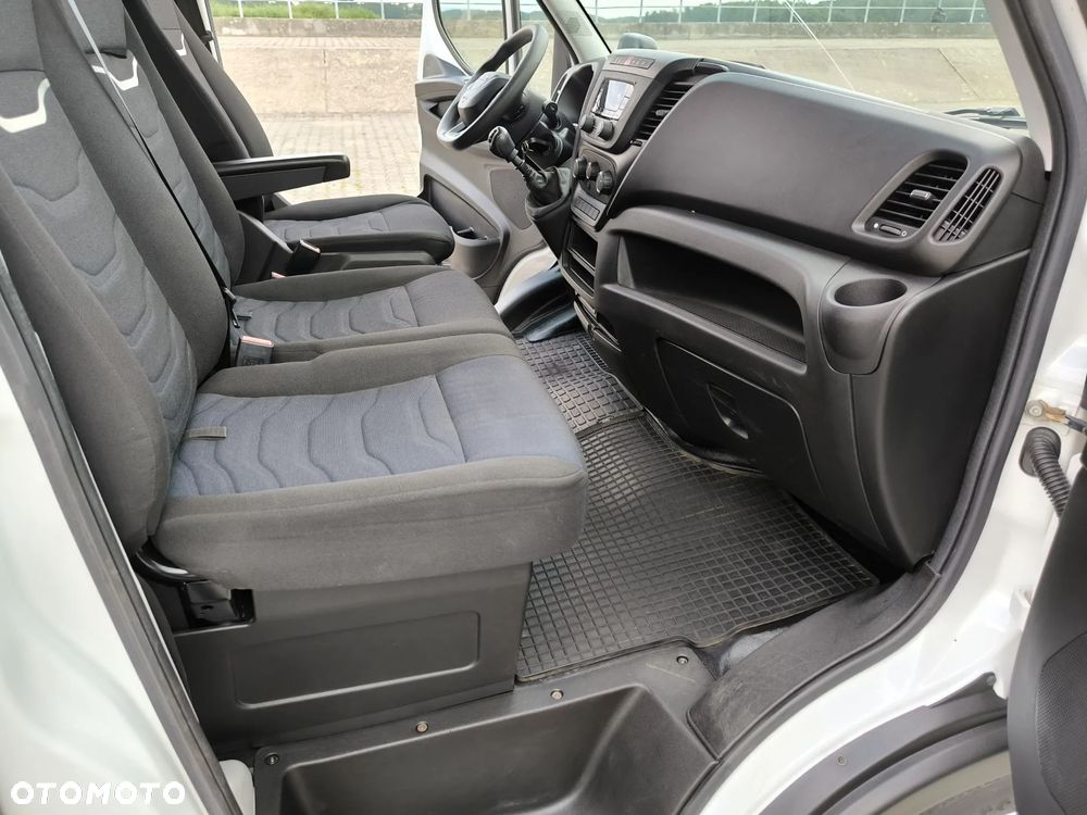 Iveco Daily - 38