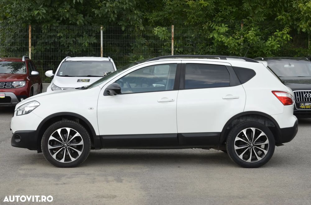 Nissan Qashqai 1.6 DCI TEKNA+ - 8