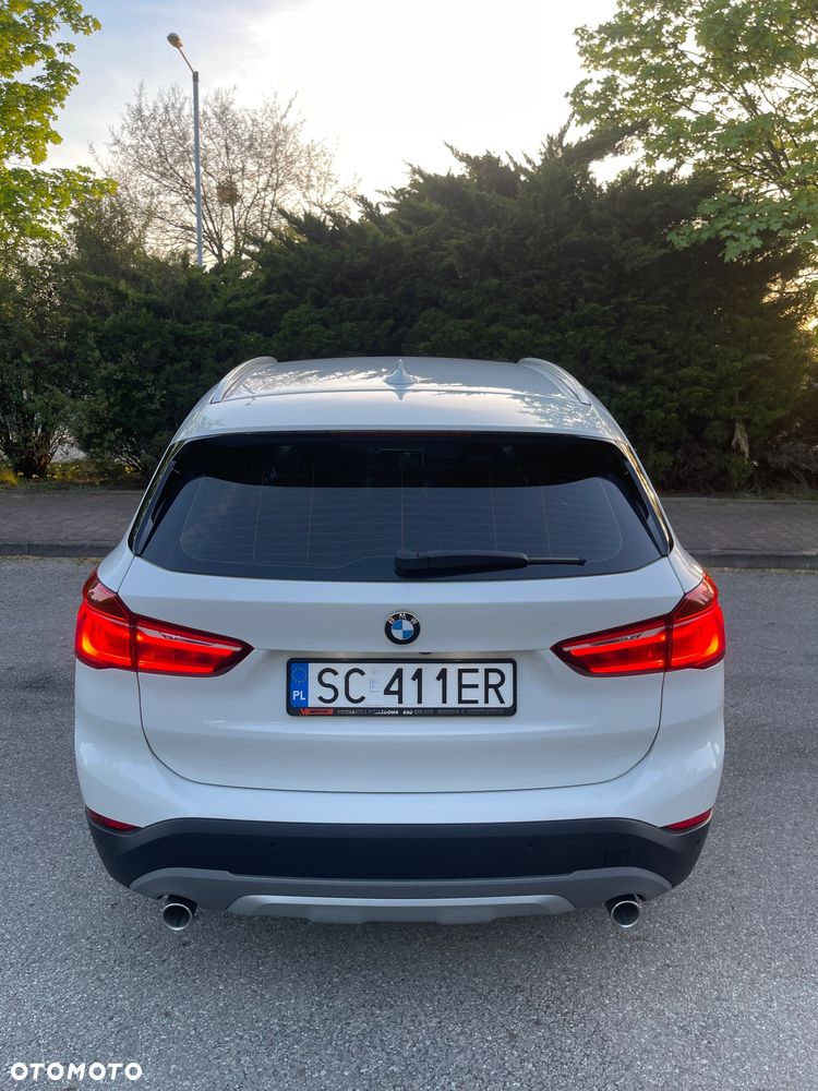 BMW X1 xDrive20d - 11