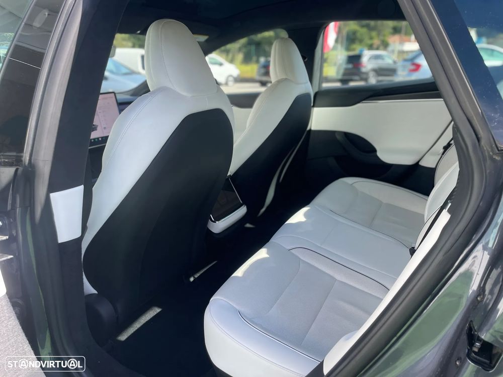 Tesla Model S Plaid AWD - 14