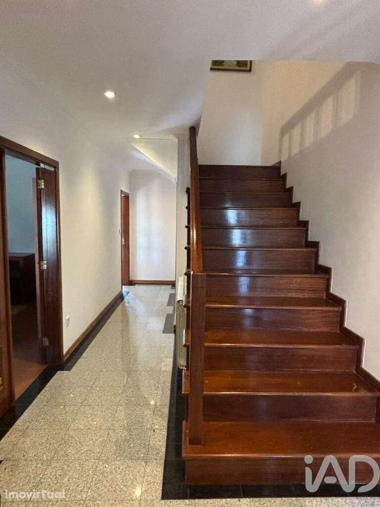 Moradia geminada T4 em Santa Maria Maior de 151,85 m2 - Grande imagem: 3/19