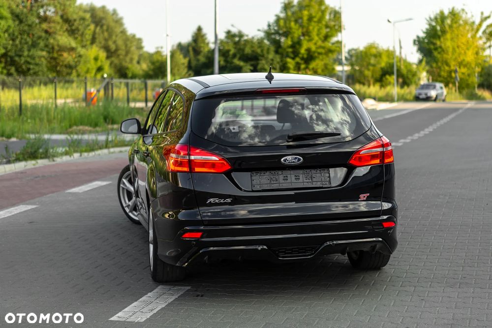 Ford Focus - 14