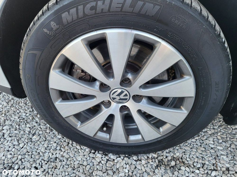 Volkswagen Passat - 39