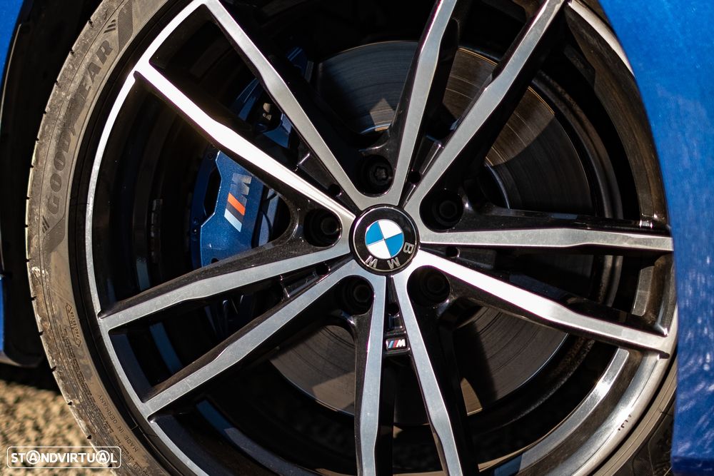 BMW 330 i xDrive Pack M - 10