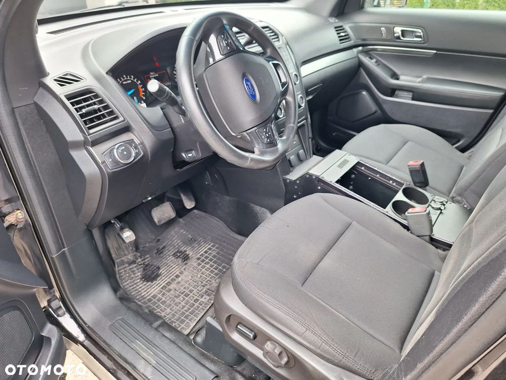 Ford Explorer - 11