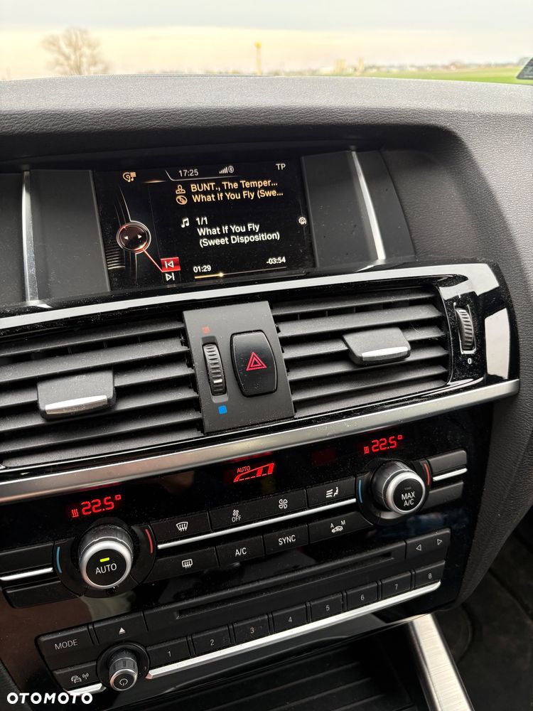 BMW X3 xDrive20i - 13