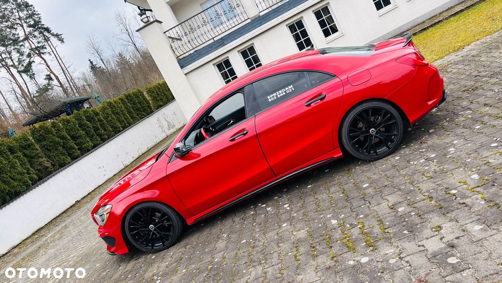 Mercedes-Benz CLA 250 4Matic 7G-DCT AMG Line - 3