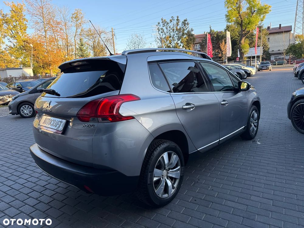 Peugeot 2008 1.2 VTi Allure - 33
