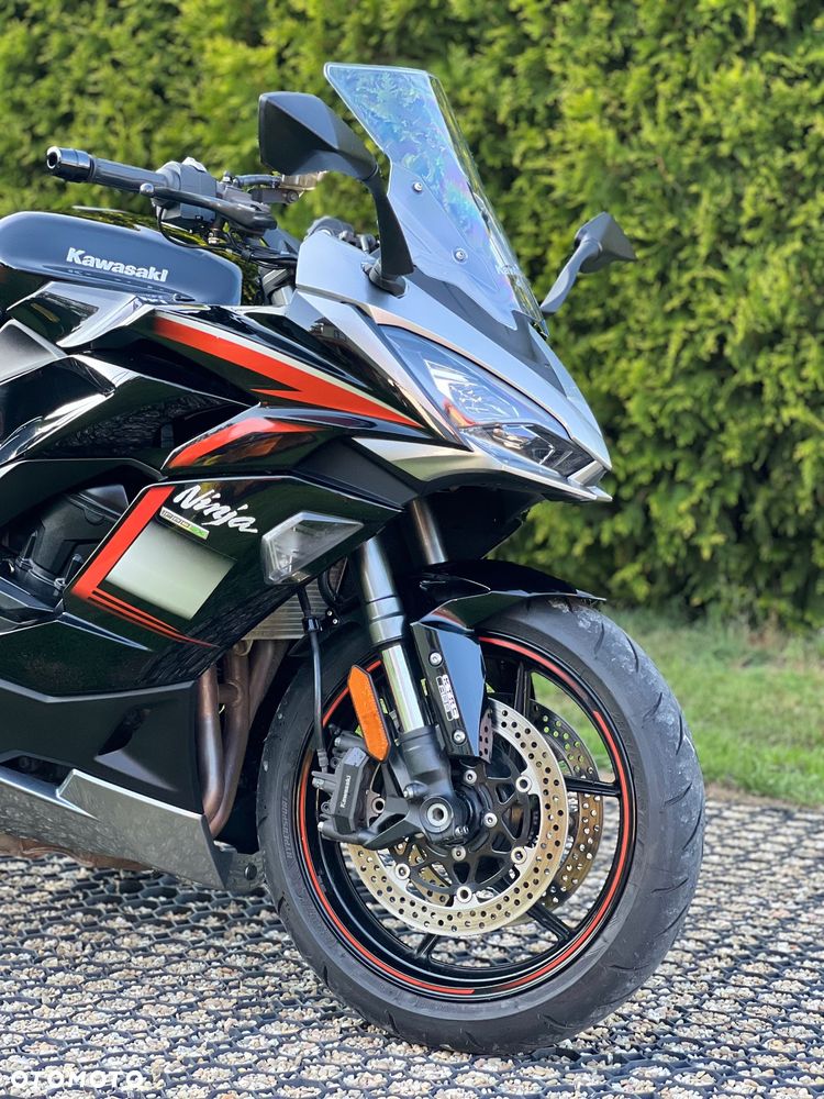 Kawasaki Ninja 1000 SX - 13