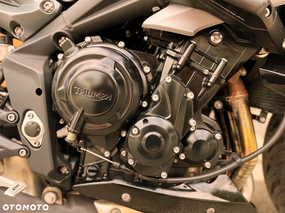 Triumph Street Triple - 9