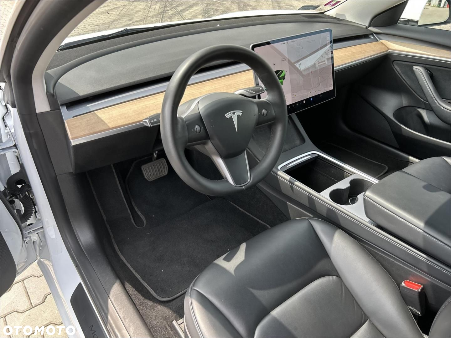 Tesla Model 3 Standard Range Plus - 17