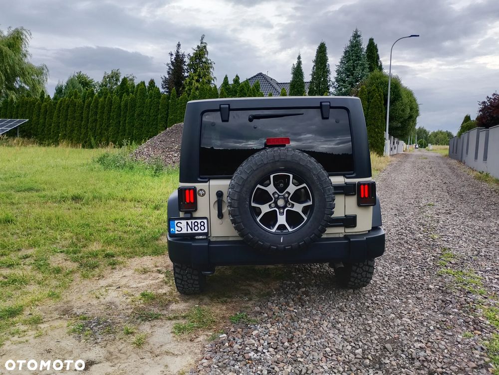 Jeep Wrangler 3.6 Unlim X - 11