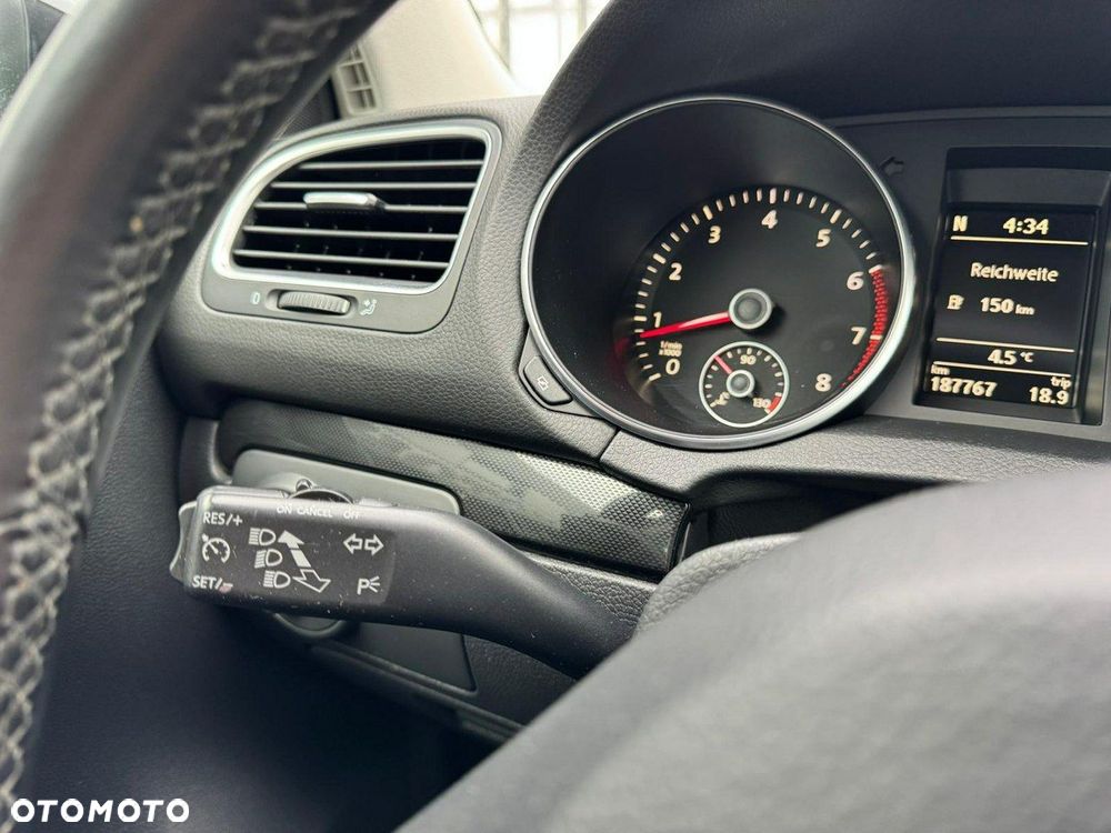 Volkswagen Golf 1.6 Comfortline - 13