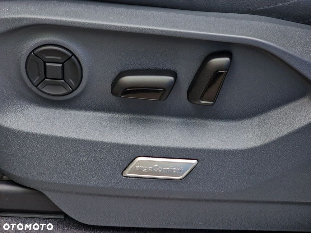 Volkswagen Touareg 3.0 V6 TDI SCR 4Mot Elegance - 25