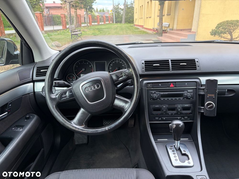 Audi A4 Limousine - 25