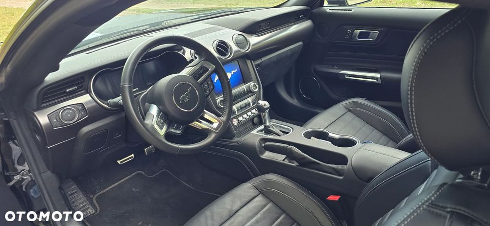 Ford Mustang - 3