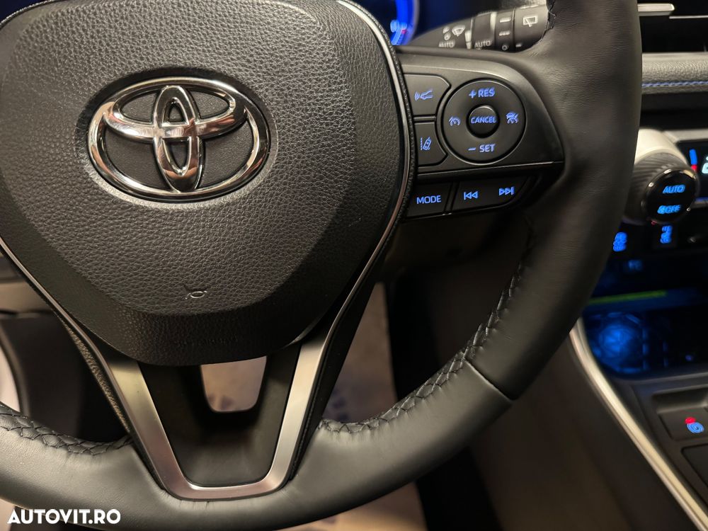 Toyota RAV4 2.5 4x4 Hybrid Black Edition - 17