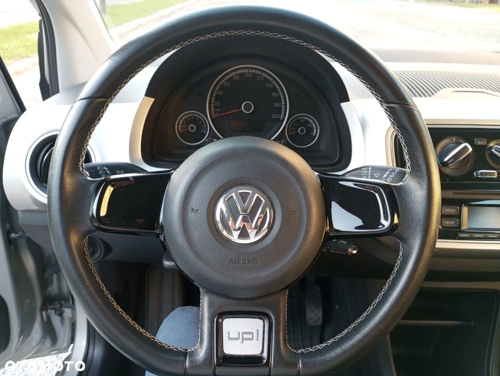 Volkswagen up! cheer - 14