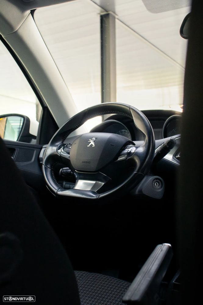 Peugeot 308 - 16