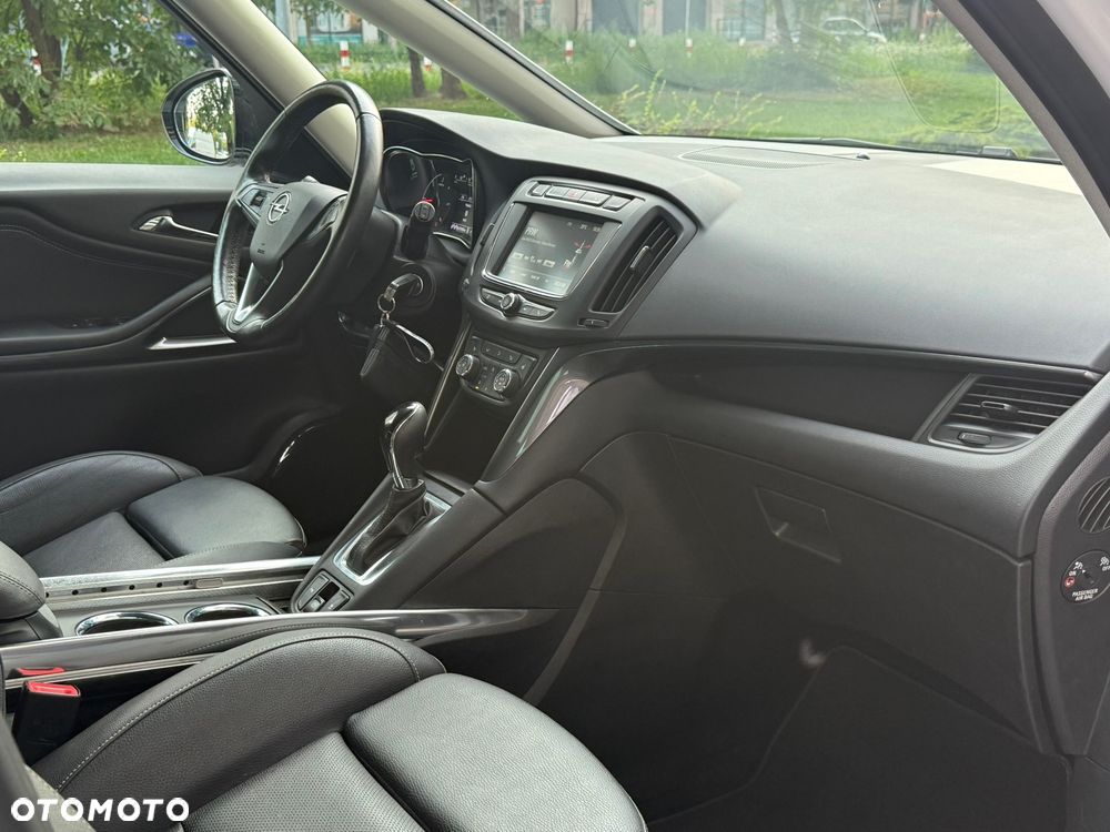 Opel Zafira - 22