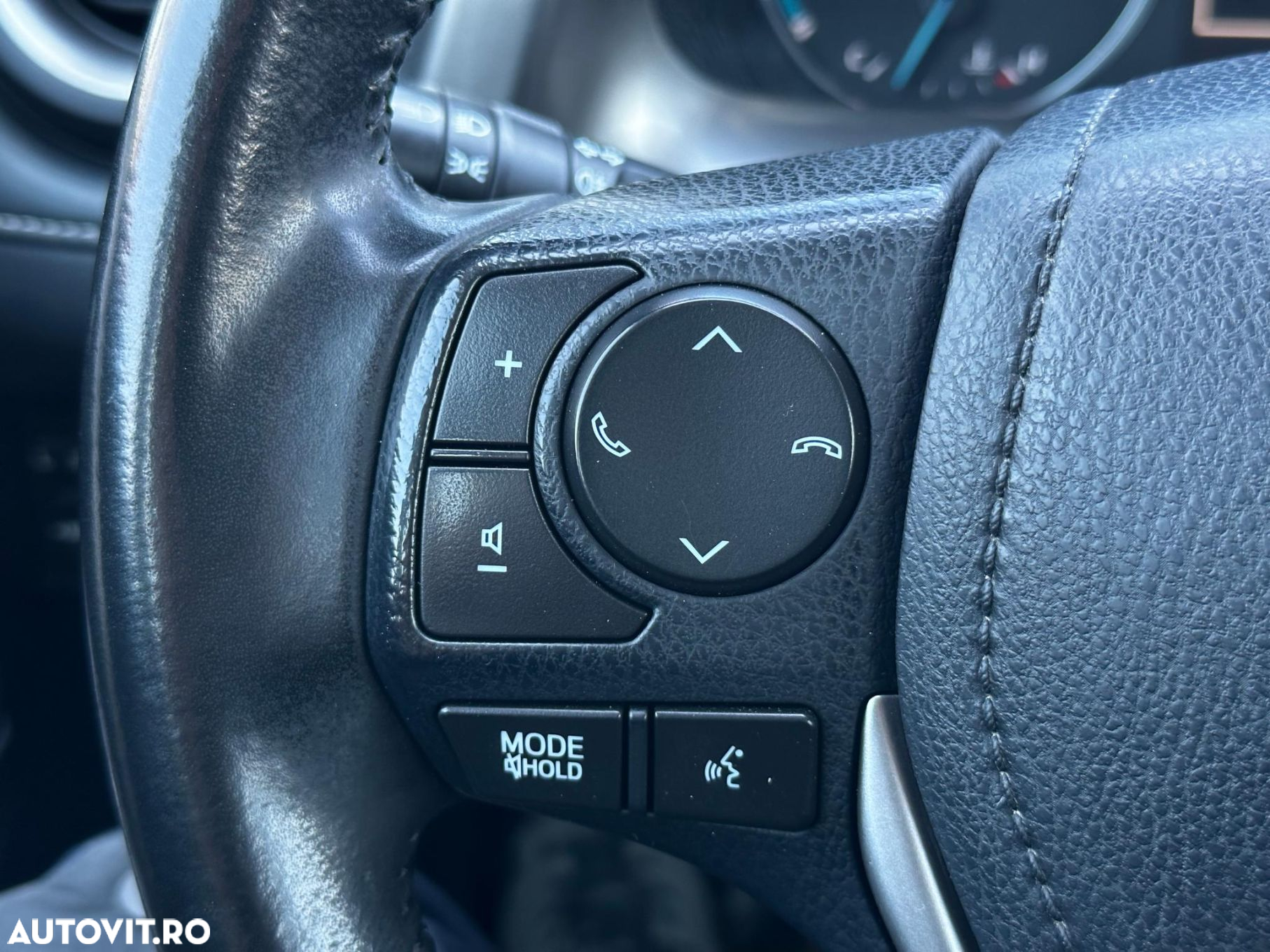 Toyota RAV4 - 16