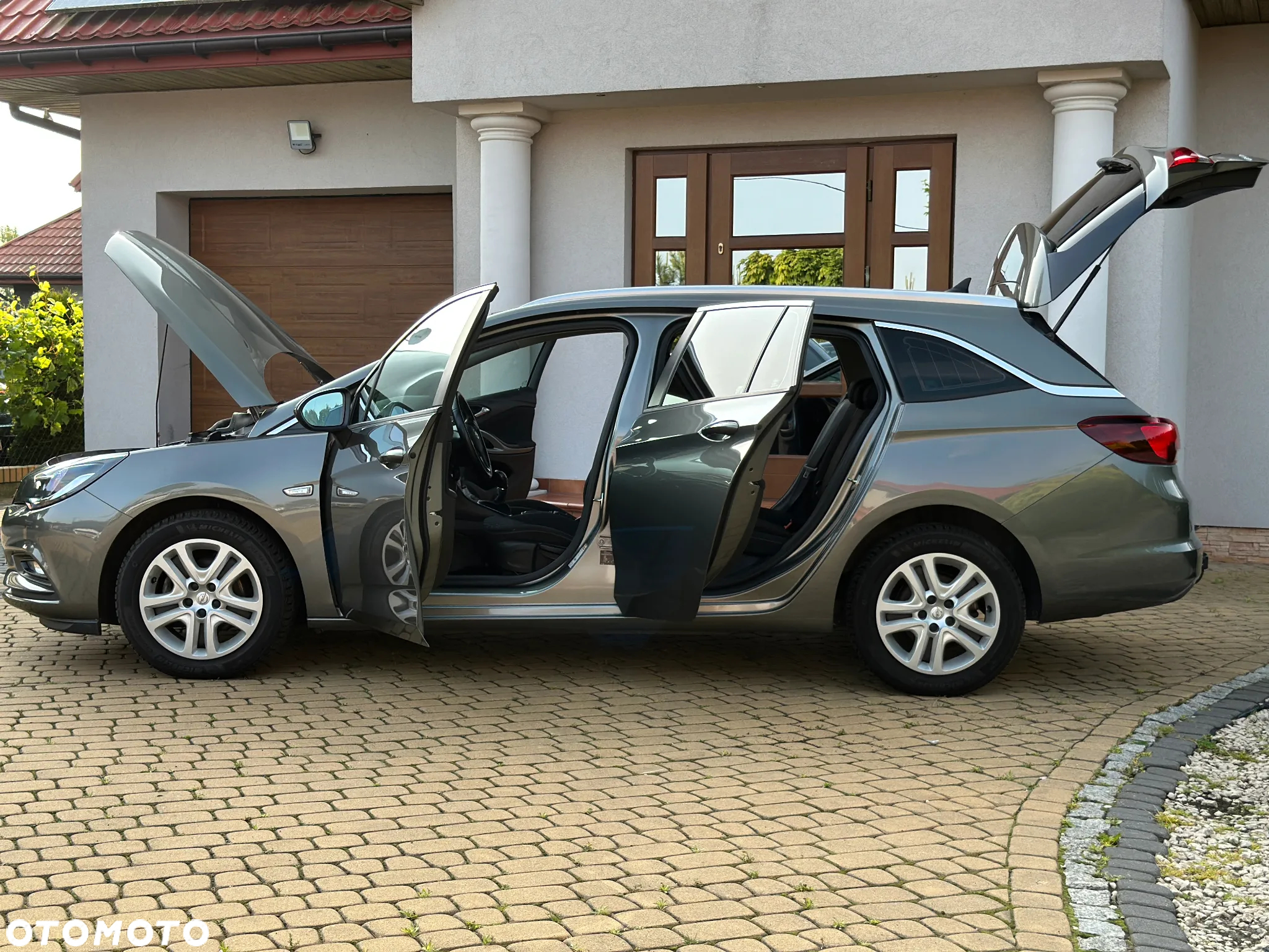 Opel Astra V 1.4 T Elite - 17