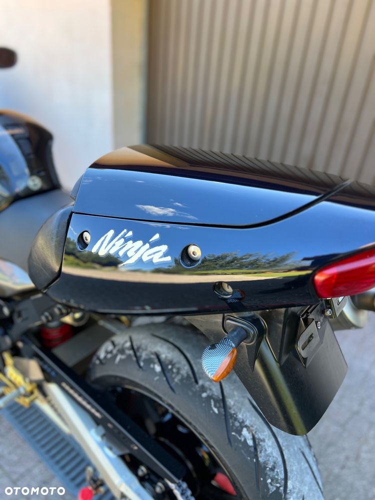 Kawasaki ZX - 24