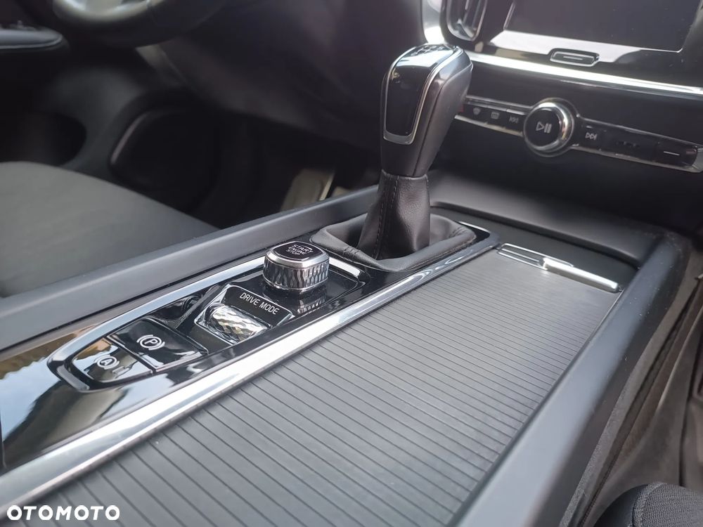 Volvo V60 D3 Drive-E Momentum - 20