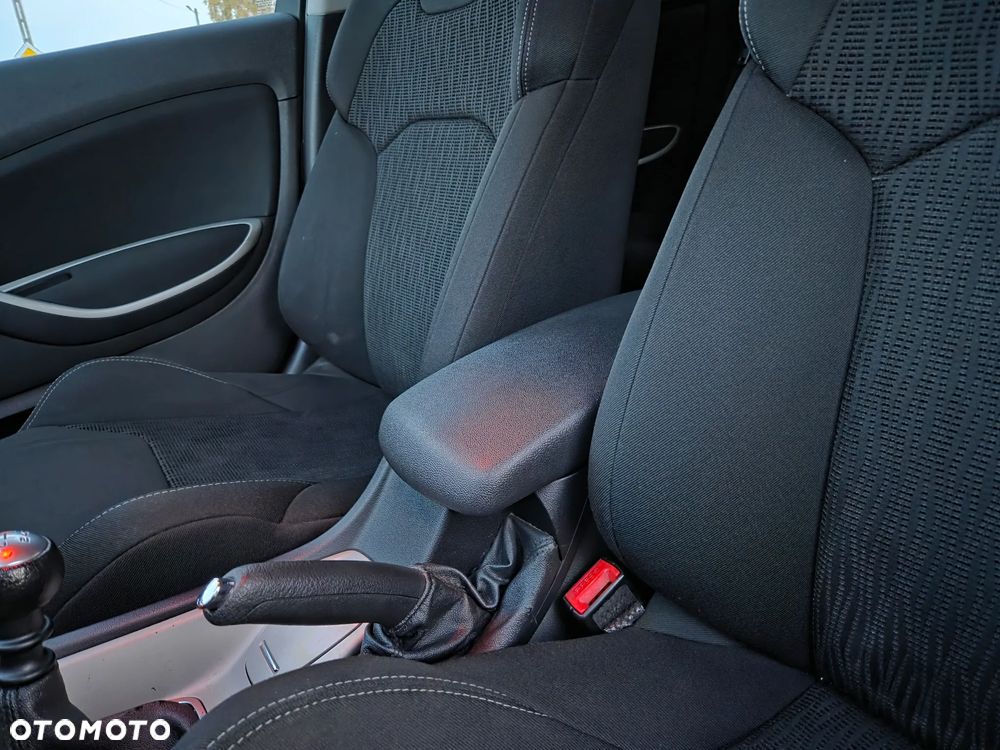 Citroën C5 2.0 HDi Exclusive - 26