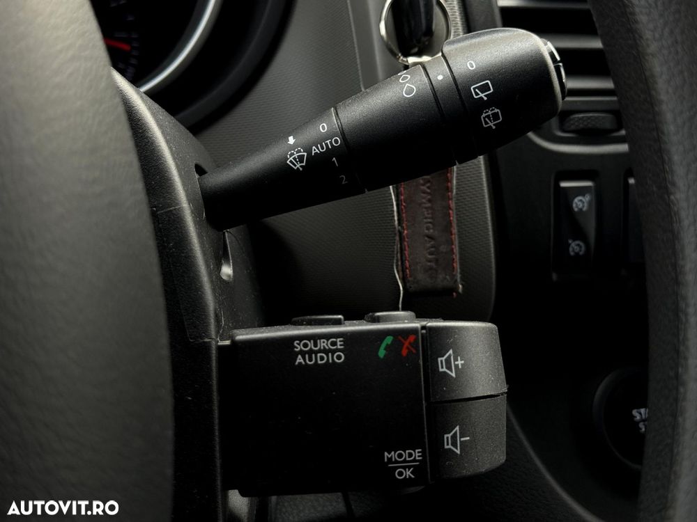 Nissan nv300 - 15